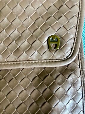Vintage Etienne Aigner Woven Leather Shoulder bag / Clutch Taupe Envelope Purse